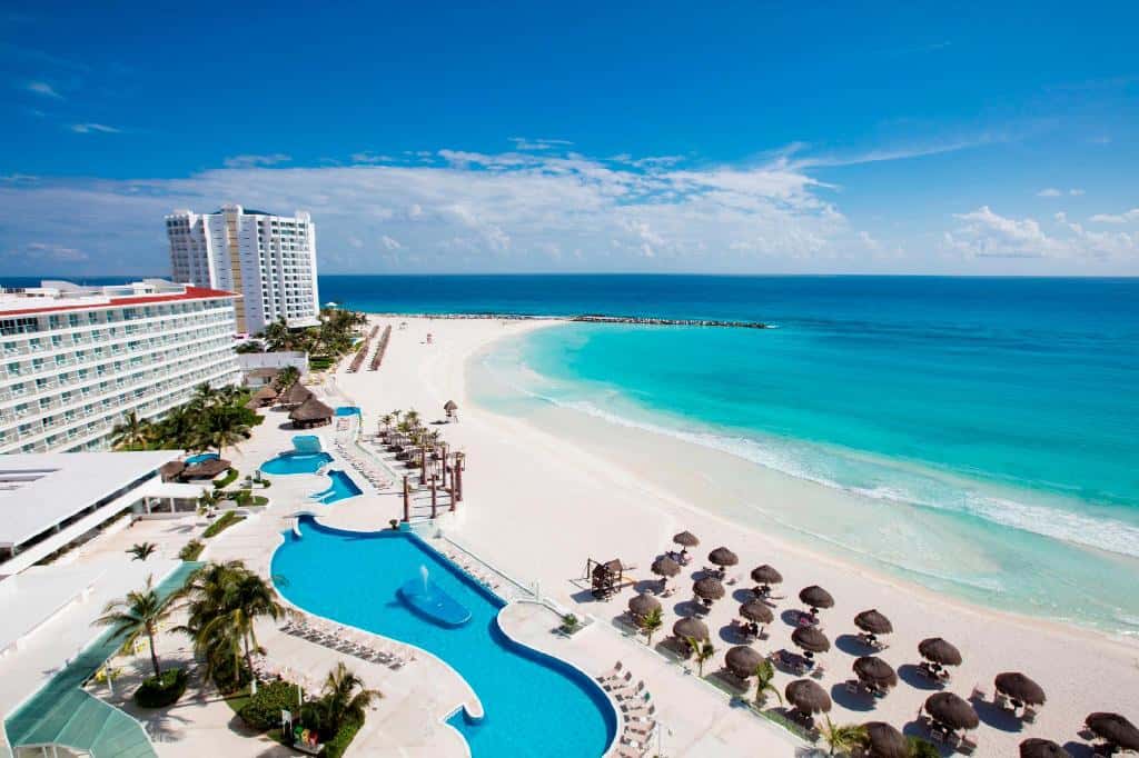 Krystal Resort Cancun