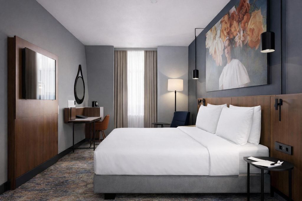 Wroclaw, Poland: Luxury 5* Radisson Blu Hotel Wroclaw from only €62 per room/night (26% OFF)! 1 Radisson Blu Hotel Wroclaw bedroom