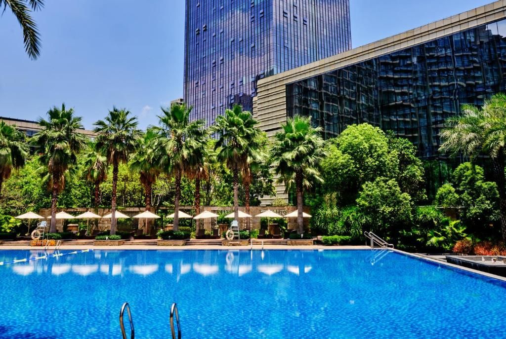 Heyuan, China: Amazing Luxury 4* DoubleTree by Hilton Heyuan from only US$50 per room/night!! 4 DoubleTree by Hilton HeyuanPool