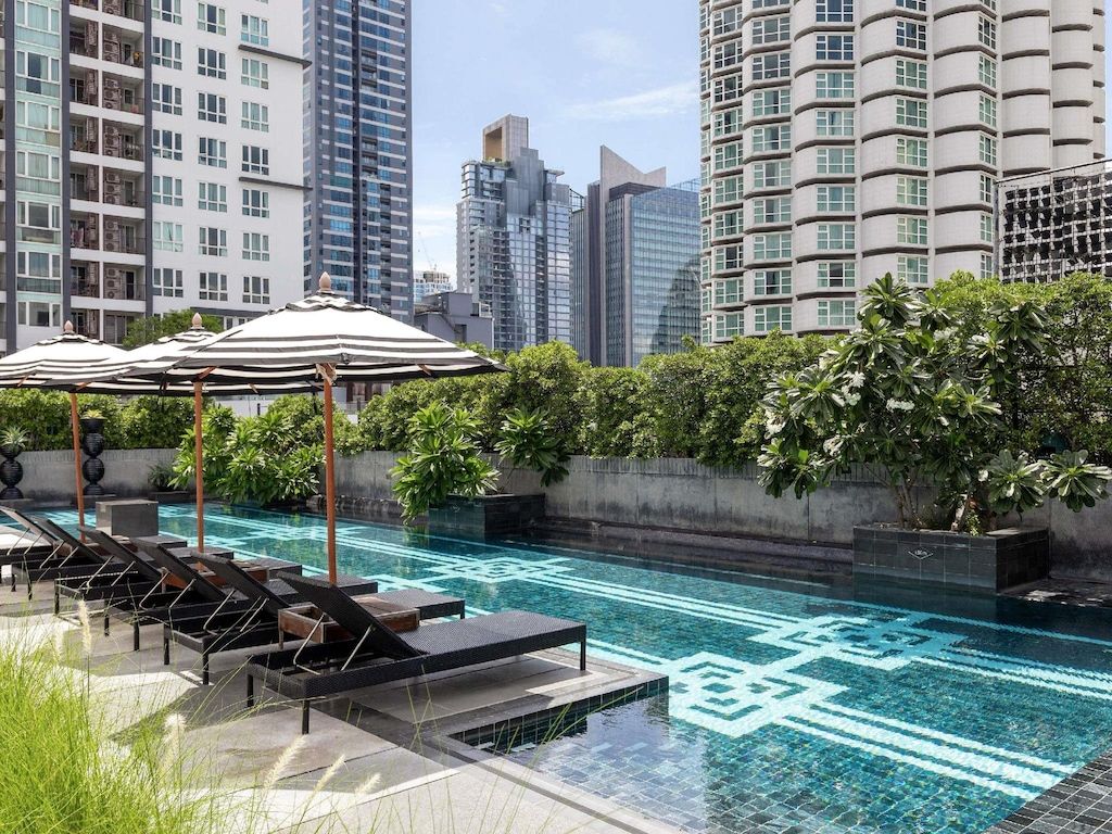 Bangkok, Thailand: Top rated 5-star Mövenpick Hotel Sukhumvit 15 from only US$64 / night / room (75% OFF)!!! 4 Movenpick Hotel Sukhumvit 15 Bangkok Pool