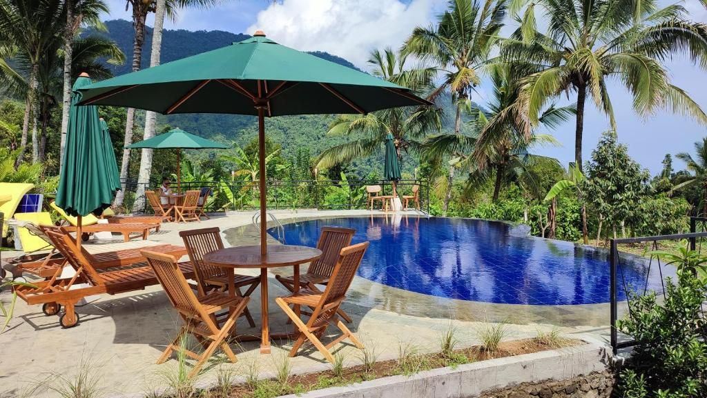 Bali, Indonesia: Unique 5-star Sekumpul Bali Hidden Space from only US$ 28 / room / night !! 4 Sekumpul Bali Hidden Space Pool
